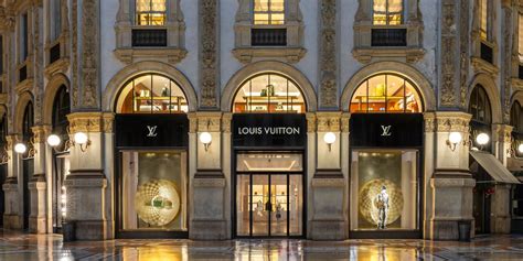 Negozi LOUIS VUITTON vicino a me ad ALESSANDRIA